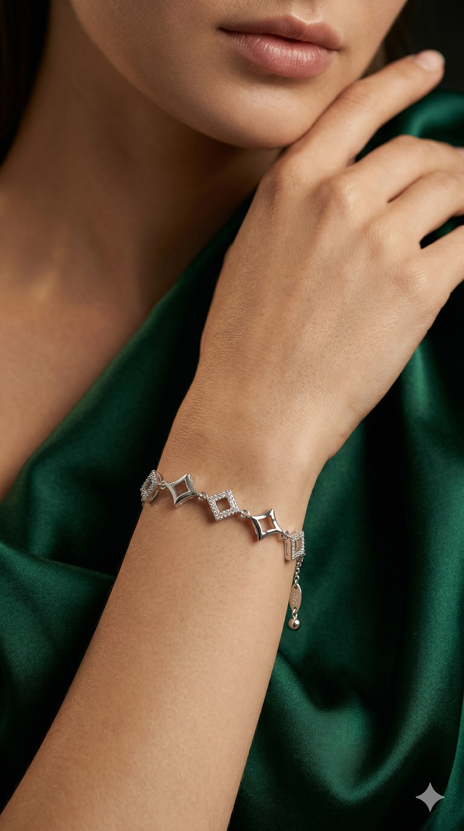 Celeste Geometric Link Bracelet