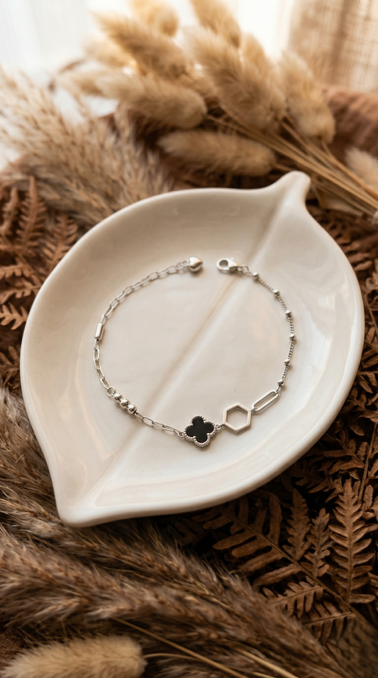 Midnight Clover Grace Bracelet