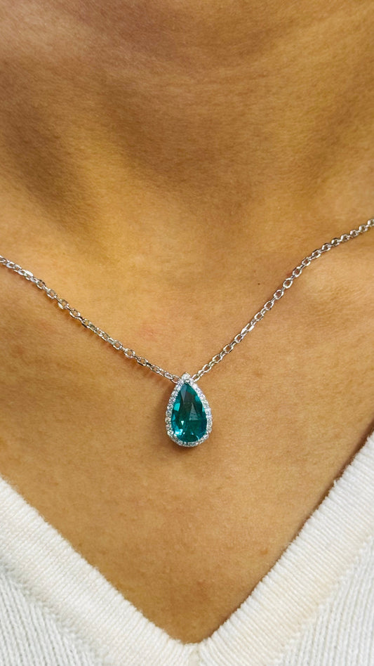 Emerald Teardrop Elegance Set