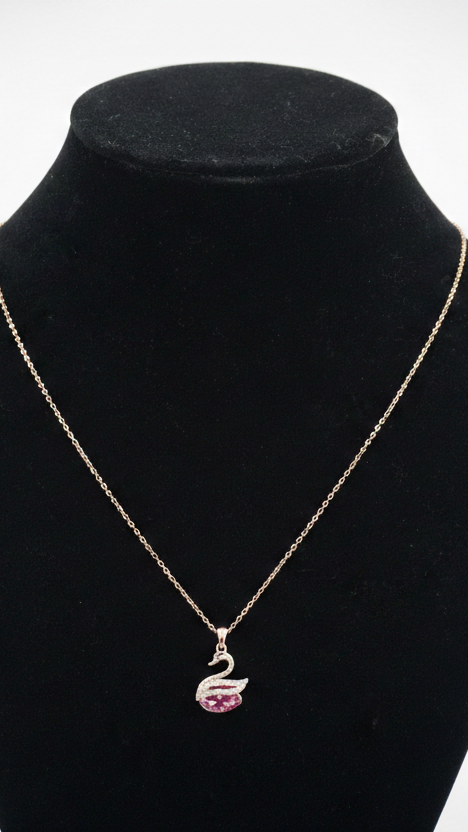 Swarovski  duck neckless with pendal